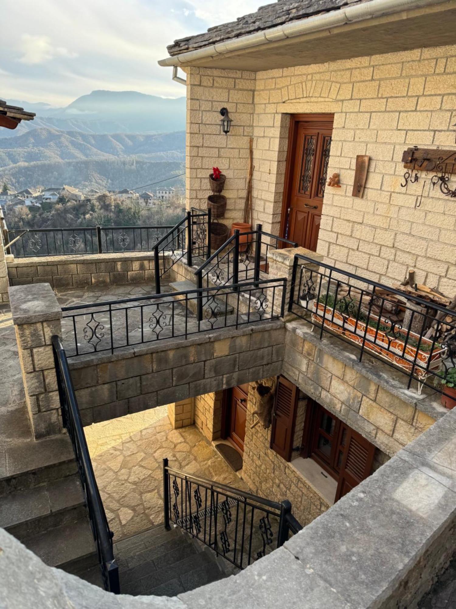 πετρόκτιστο αρχοντικό 