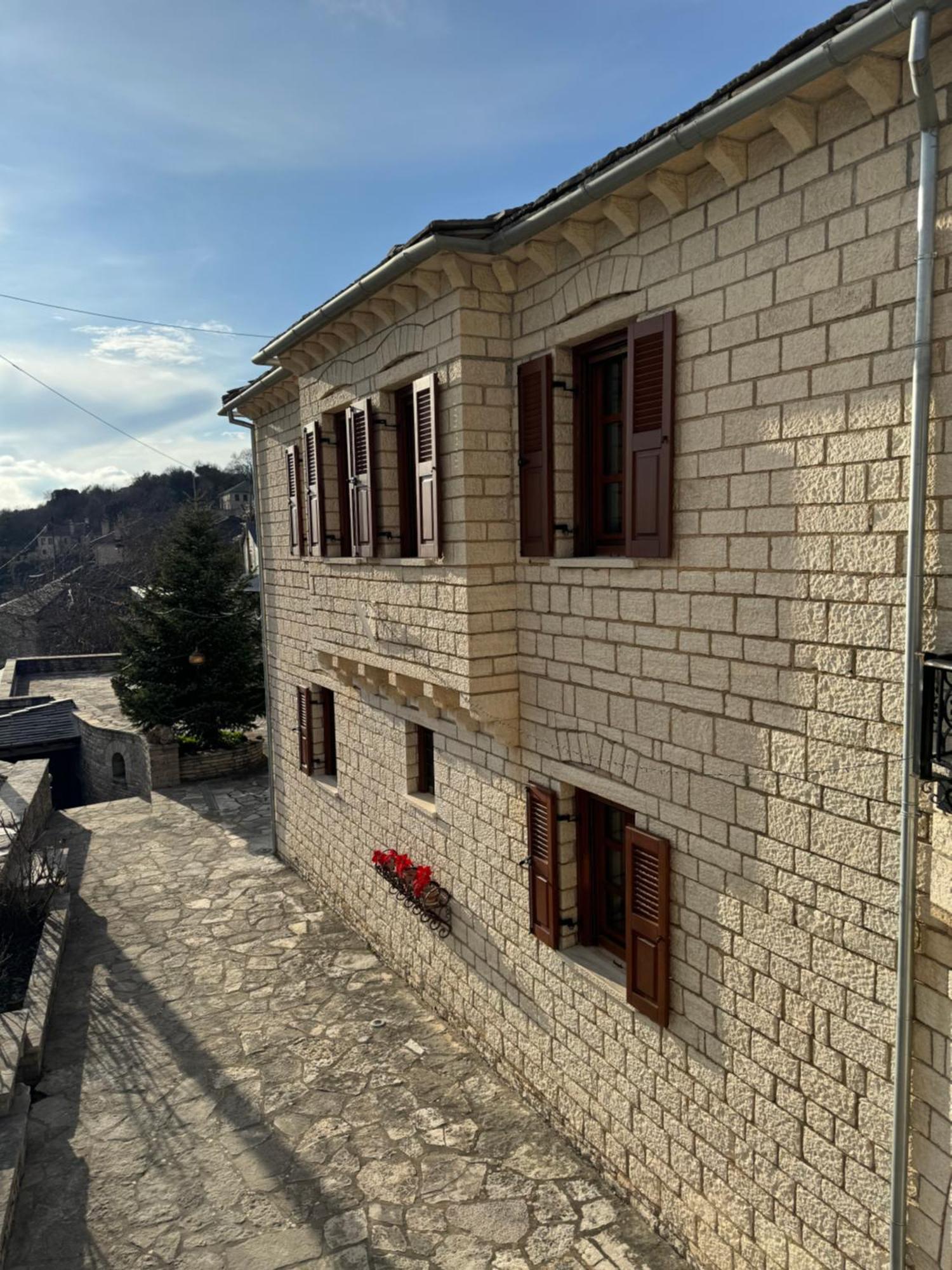 πετρόκτιστο αρχοντικό 