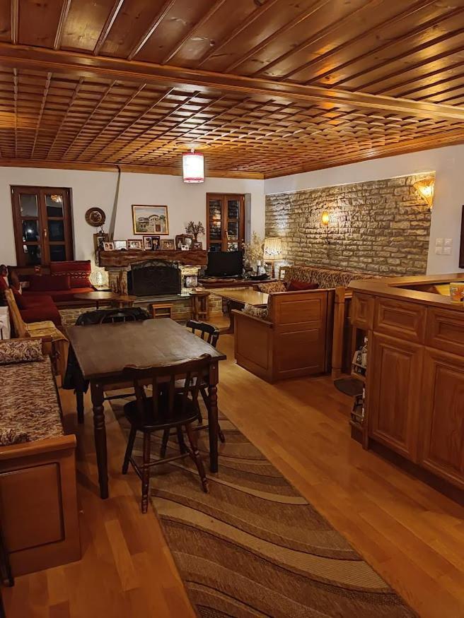 Villa πετρόκτιστο αρχοντικό 
