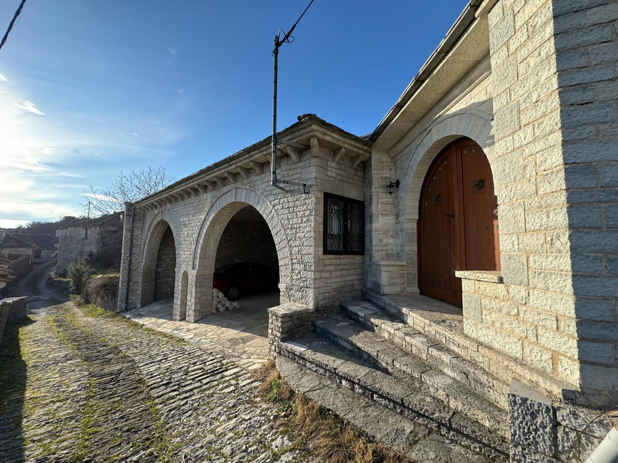 Villa πετρόκτιστο αρχοντικό 